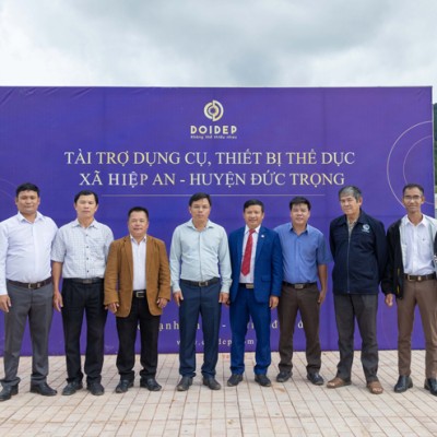 Tiếp nhận dụng cụ, thiết bị thể dục thể thao ngoài trời