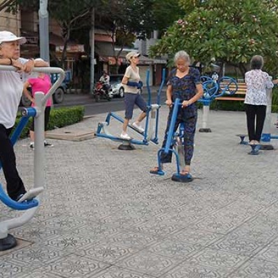 Lựa Chọn Thiết Bị Thể Dục Thể Thao Công Viên: Giải Pháp Tối Ưu Cho Sức Khỏe Cộng Đồng